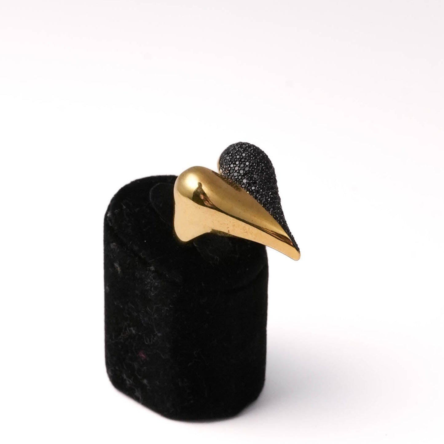 Black Sapphire