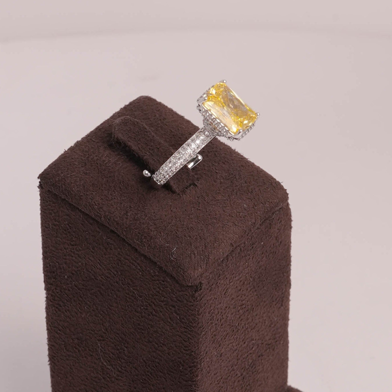 sunlit grandeur citrine