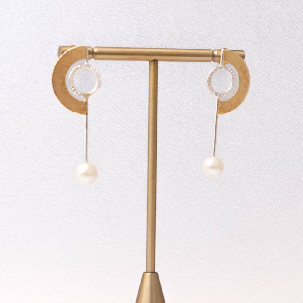 Moonlit Pearls (Gold)