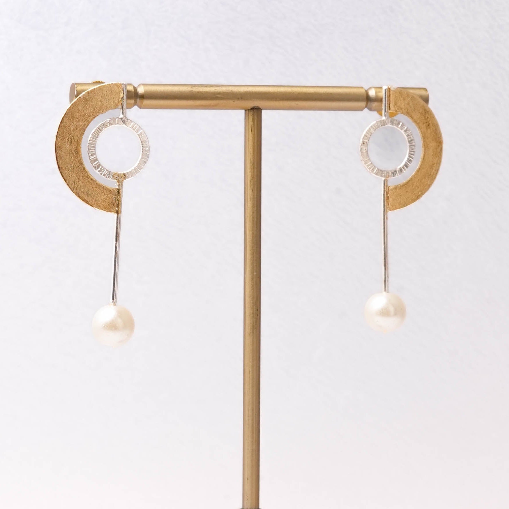 Moonlit Pearls (Gold)