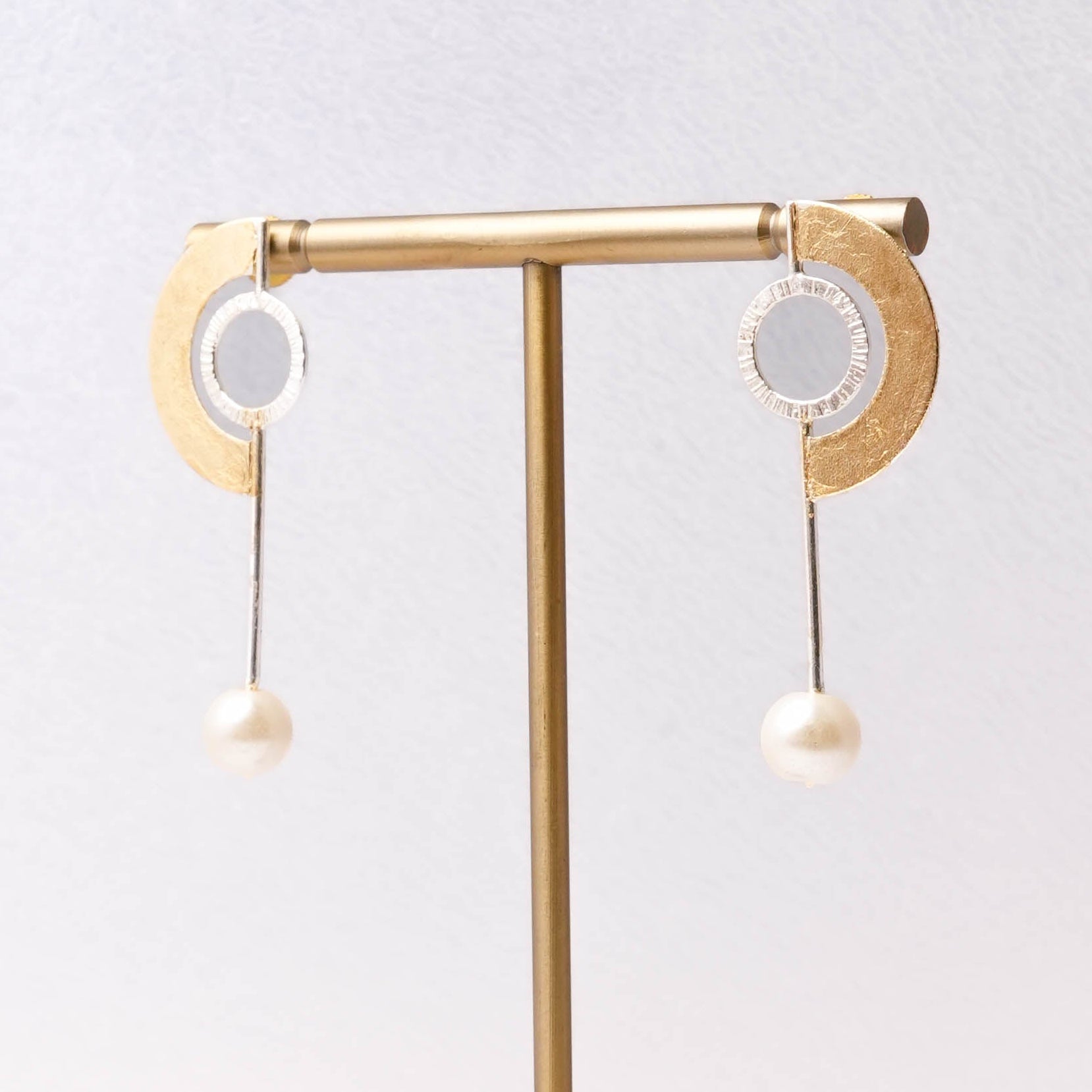 Moonlit Pearls (Gold)