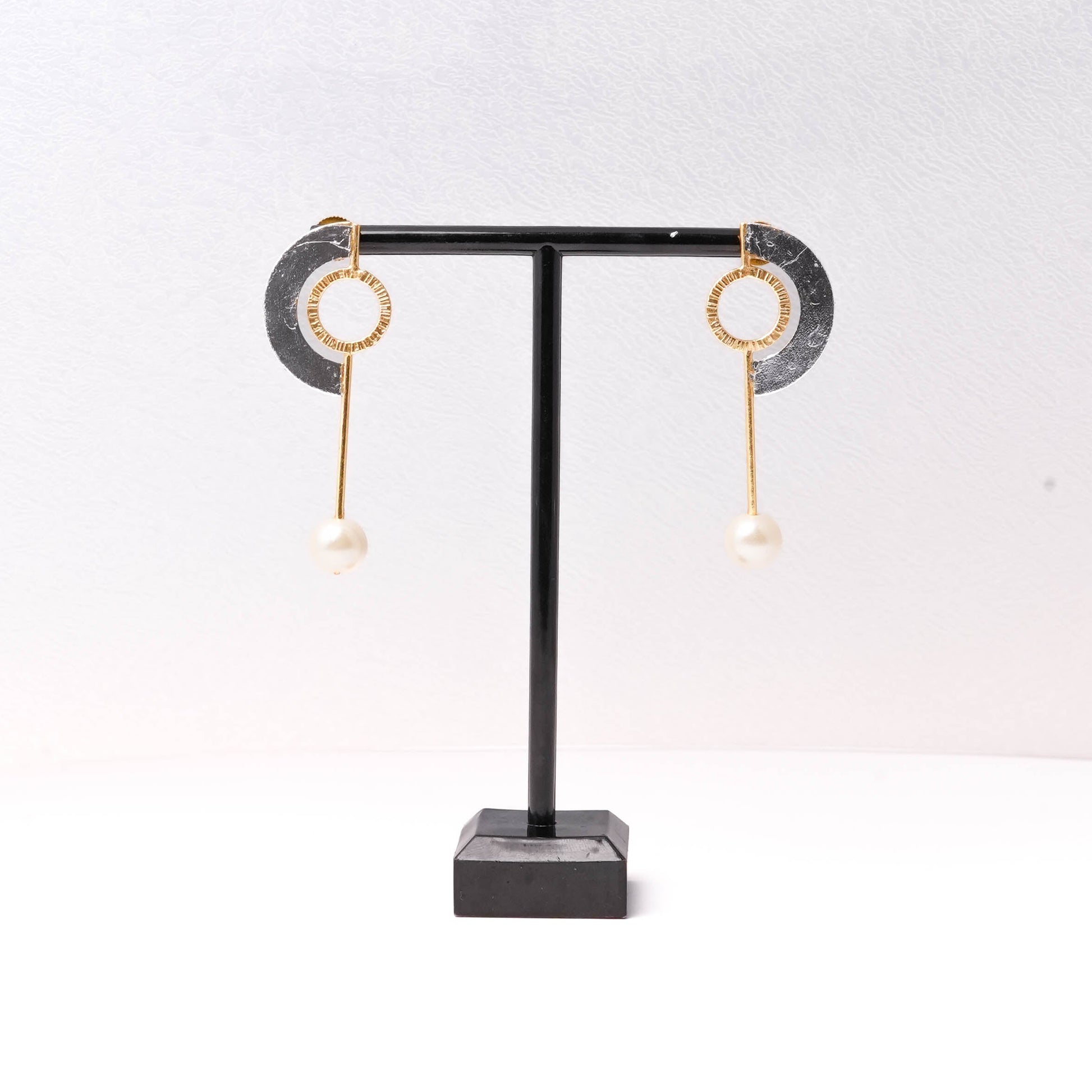 Moonlit Pearls (Silver)