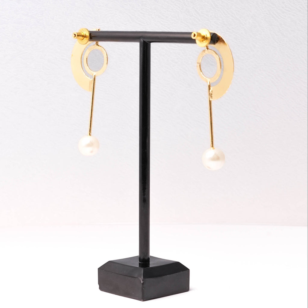 Moonlit Pearls (Gold)