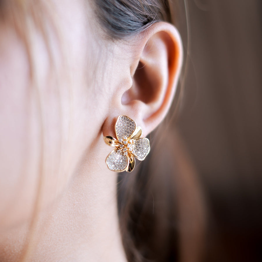 Frosted Bloom – Gold