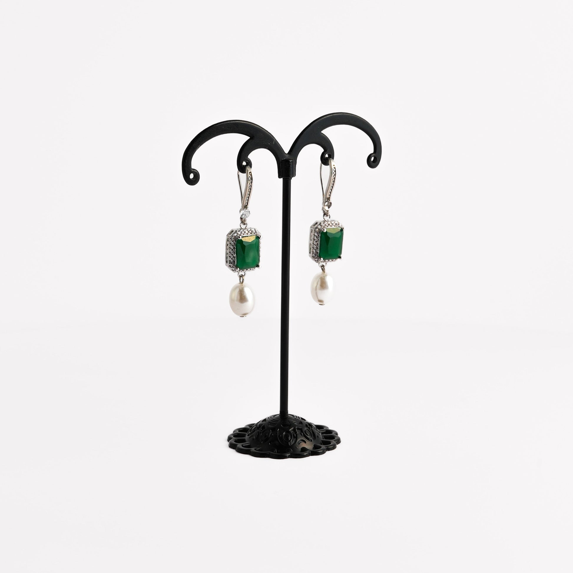 emerald pearl earring