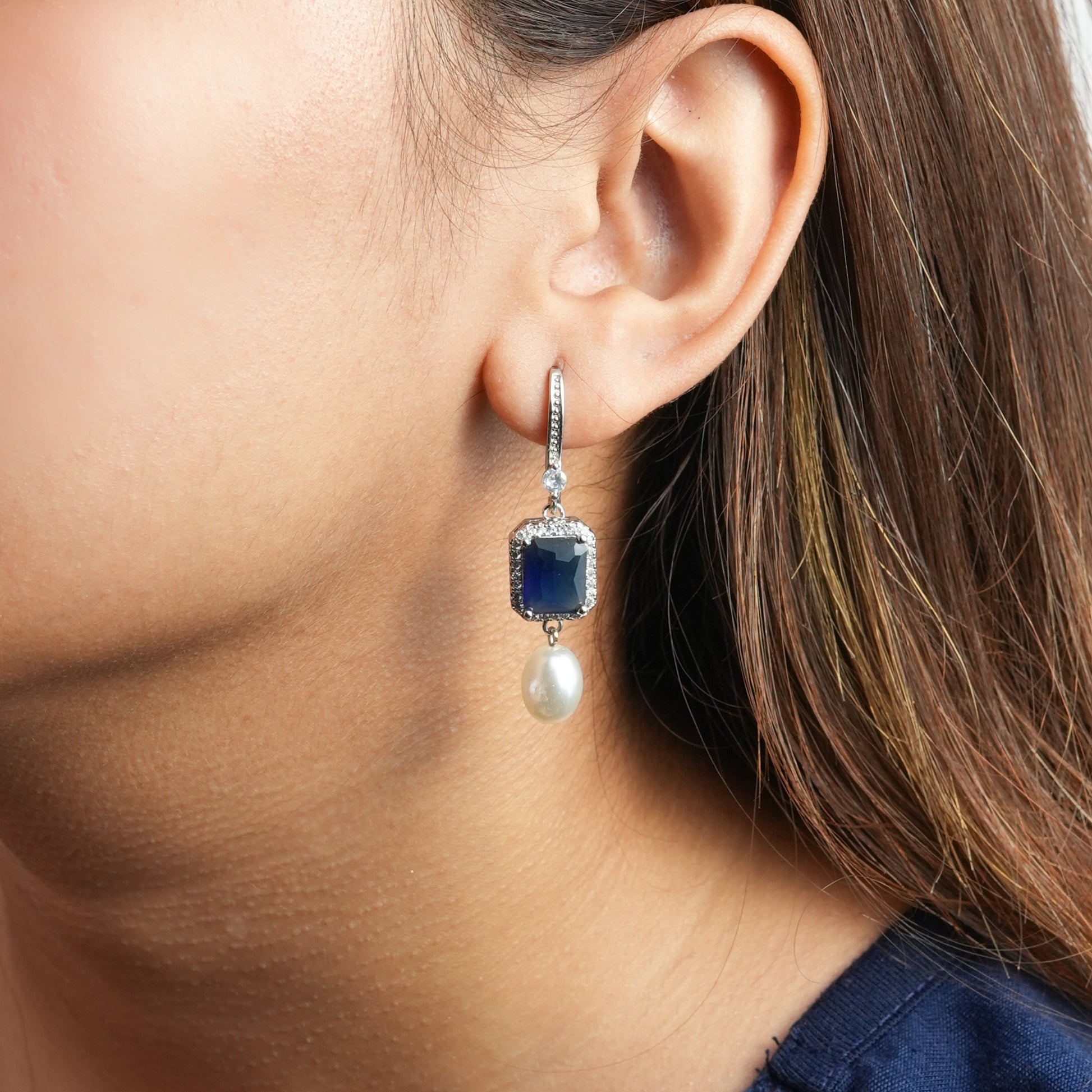 sapphire pearl earring