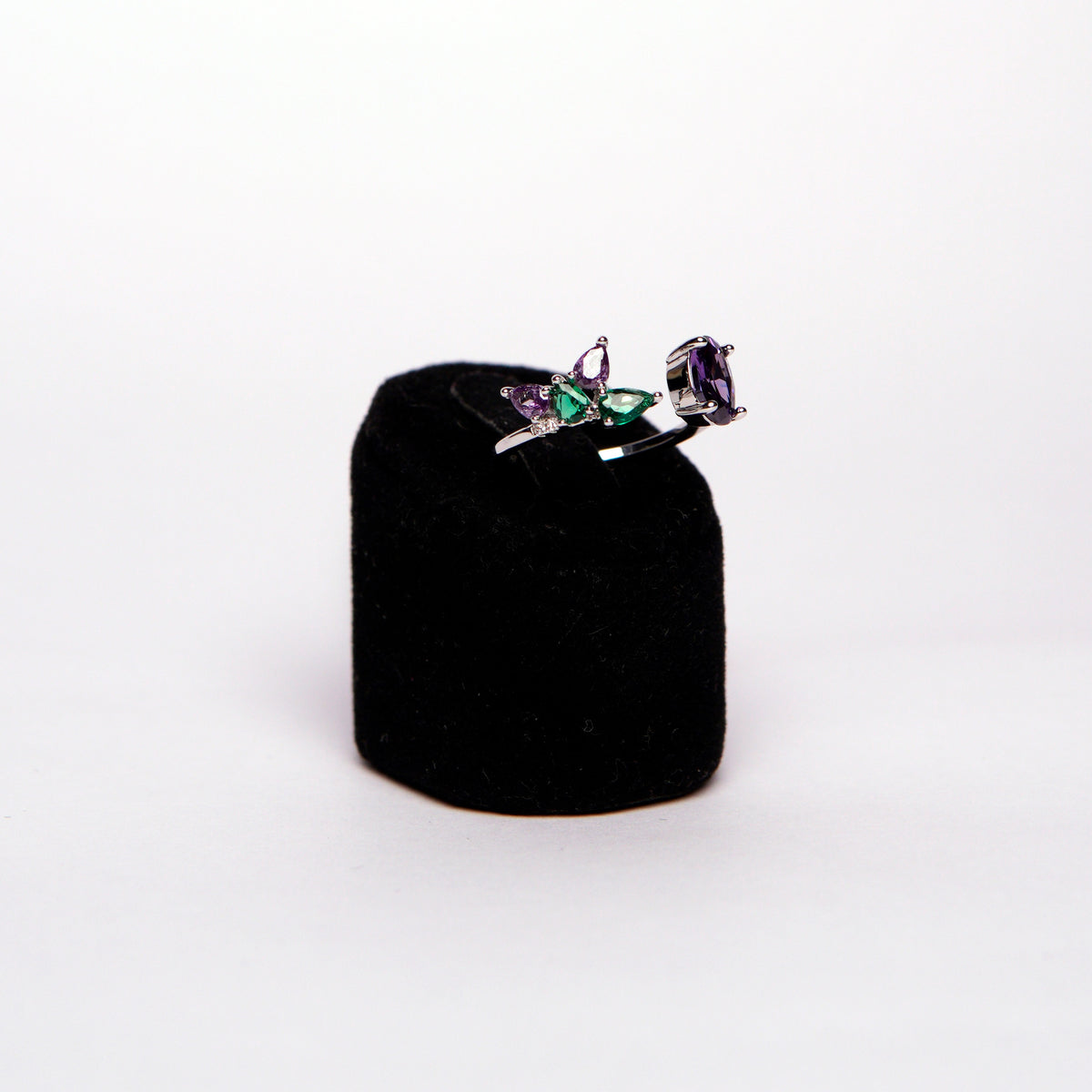 Gem Cascade (with ring)