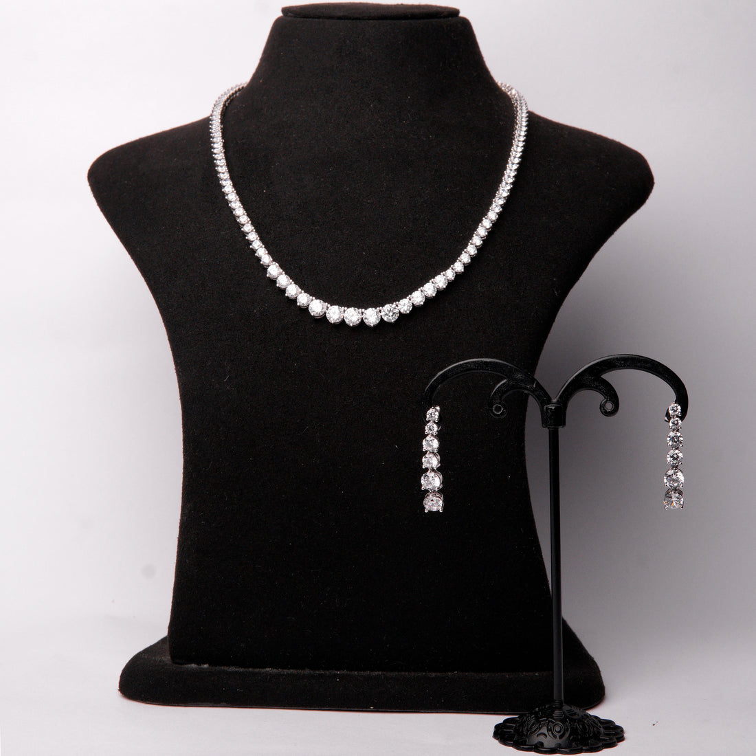 Riviera Necklace Set