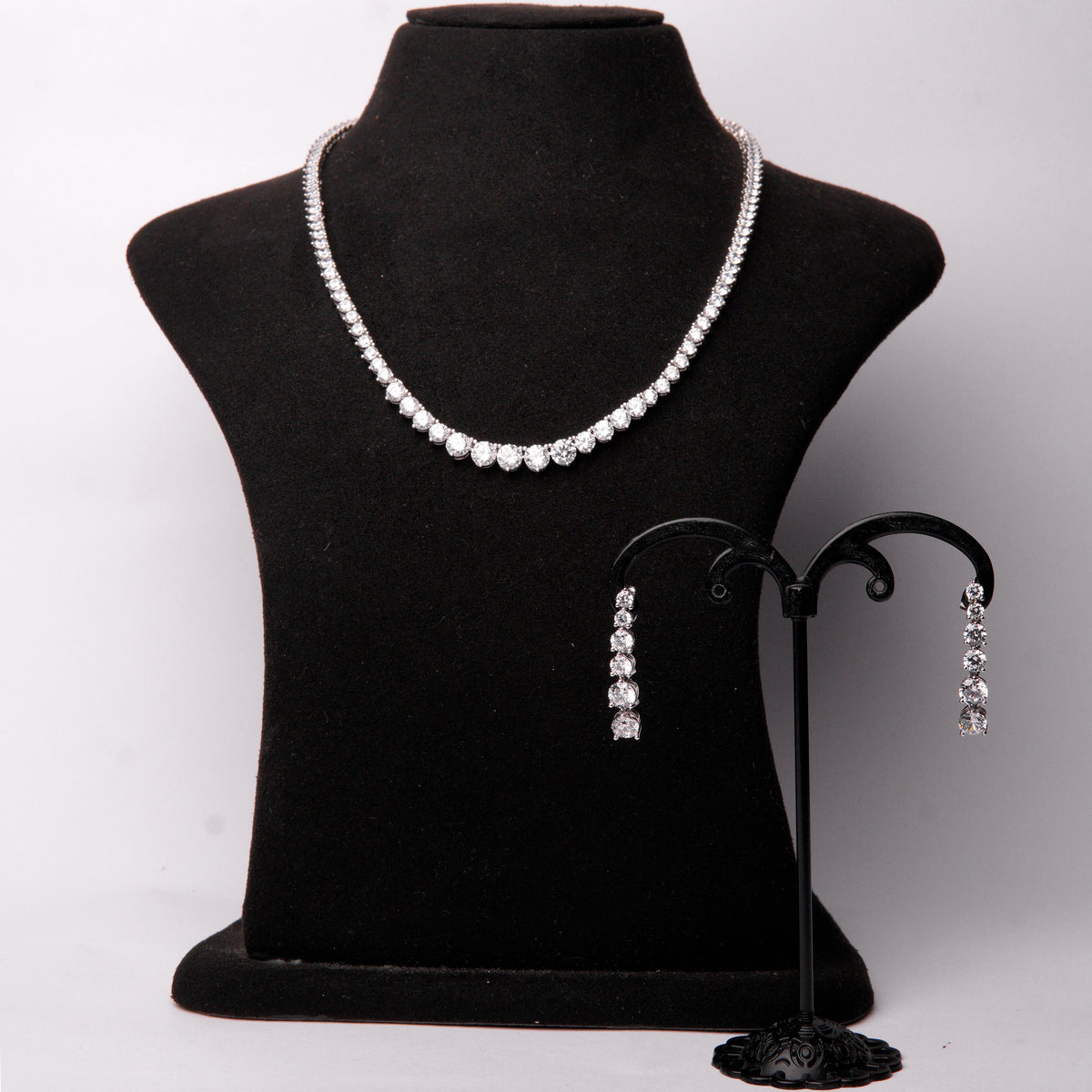Riviera Necklace Set
