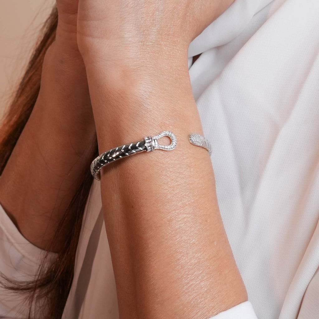 Eternal Loop cuff